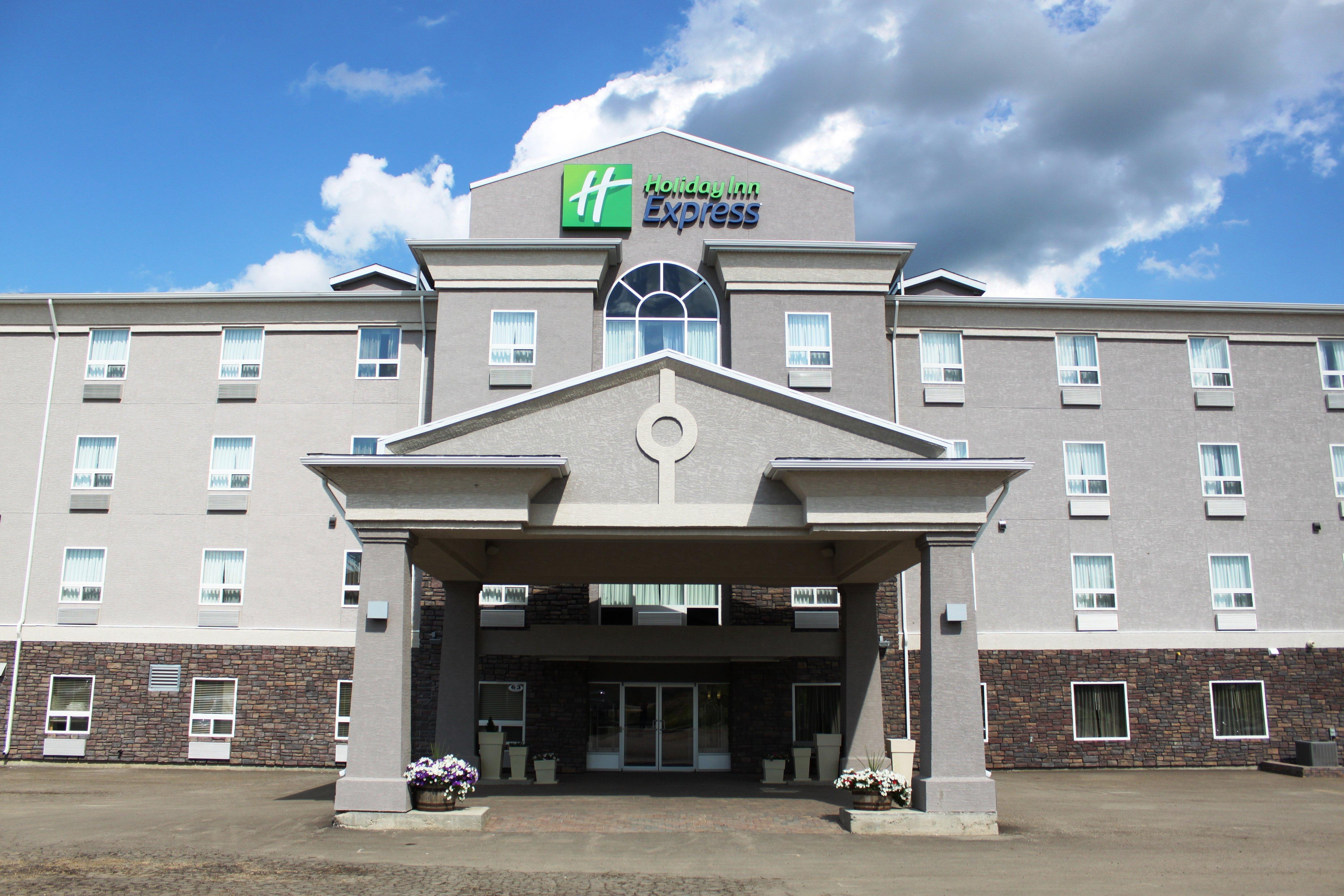 Holiday Inn Express Yorkton East By Ihg Экстерьер фото