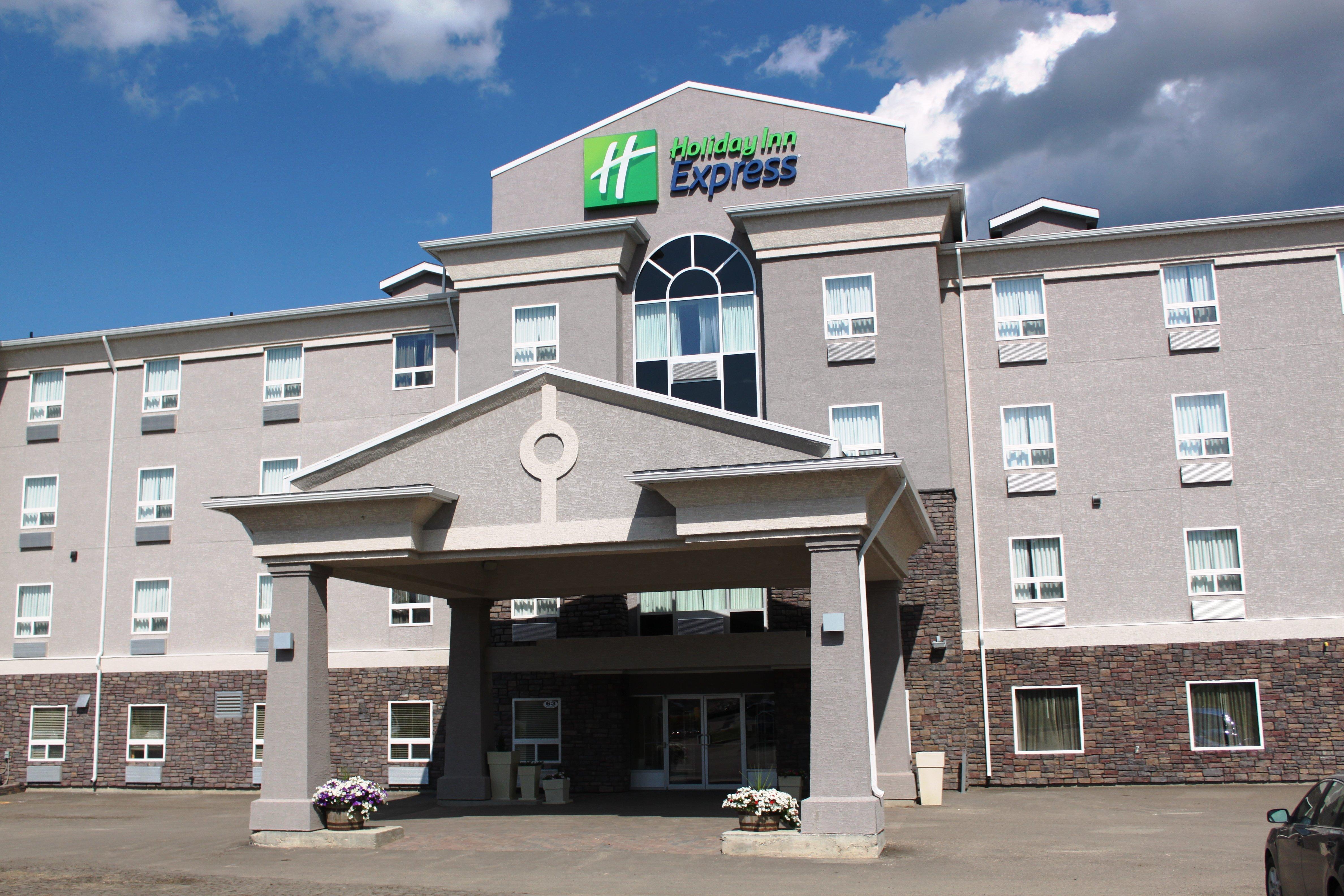 Holiday Inn Express Yorkton East By Ihg Экстерьер фото