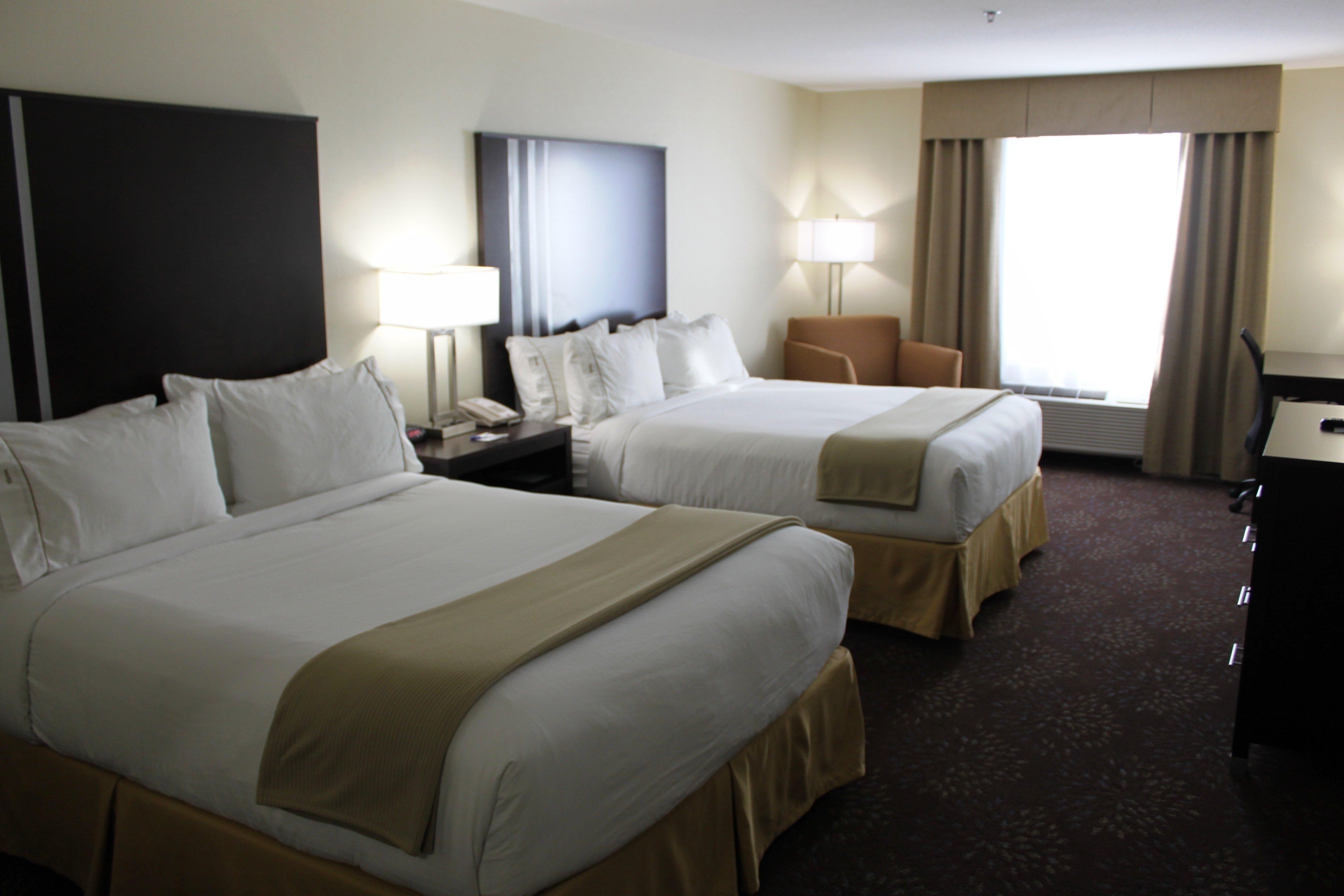 Holiday Inn Express Yorkton East By Ihg Экстерьер фото